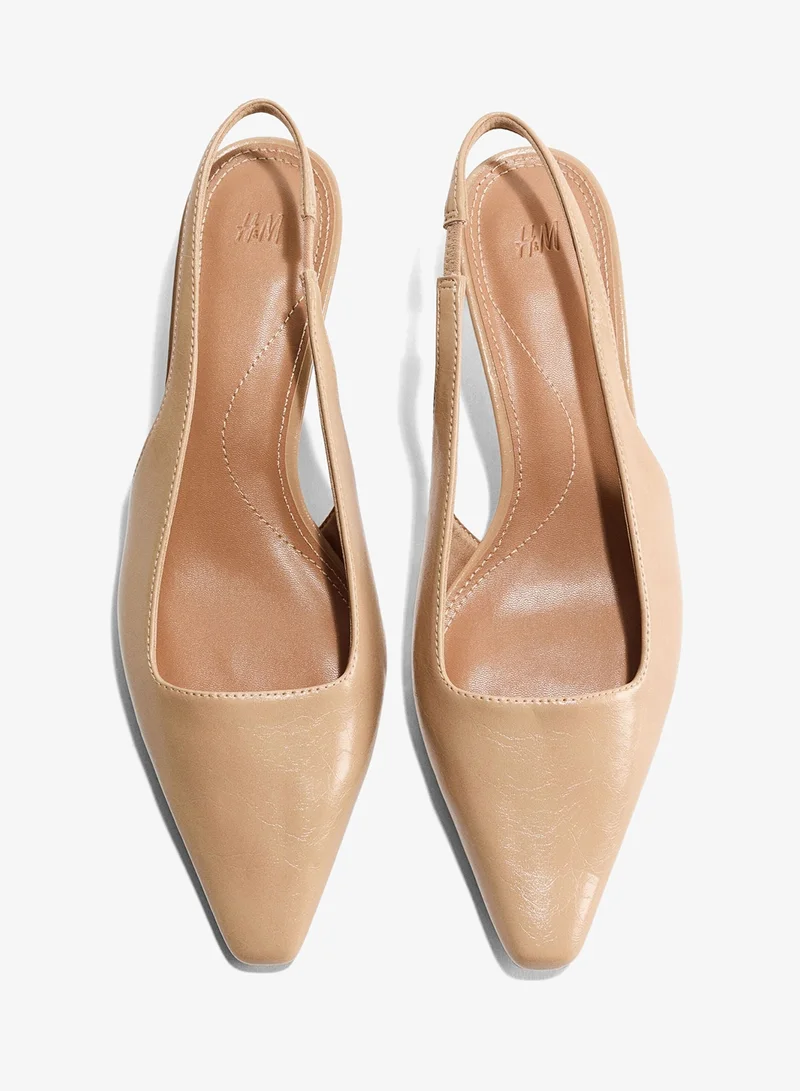 اتش اند ام حذاء مفتوح من الخلف بكعب صغير