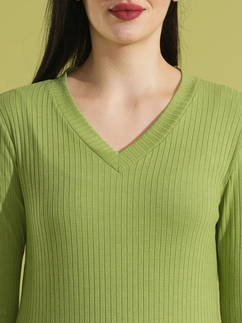 globus Women Ribbed Top & Trouser