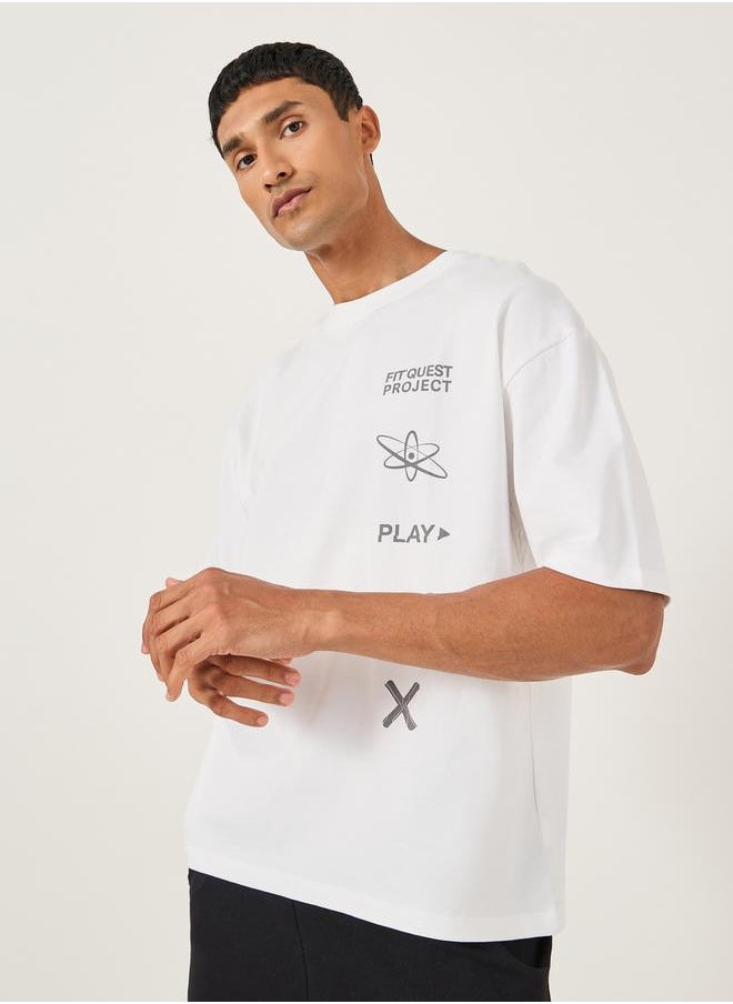 Styli Oversized Slogan Printed Round Neck T-Shirt  - Image 3