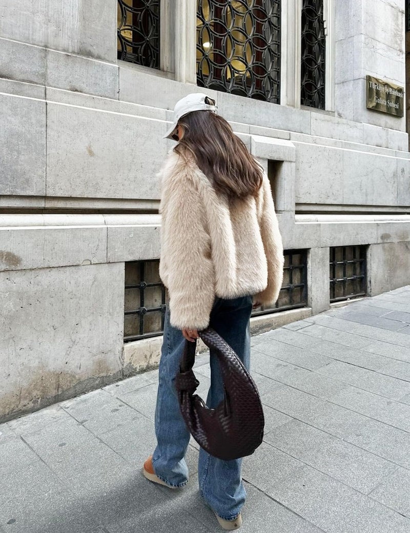 Flygo Women's Faux Fur Coat Fluffy Faux Fur Jacket Long Sleeve Lapel Furry Winter Jackets Shaggy Parka Short Coat(Beige-M) - Image 5