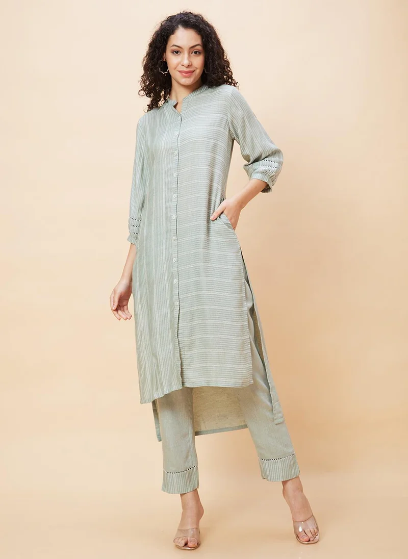 globus Globus Women Mandarin Collar High Low Kurta With Trousers