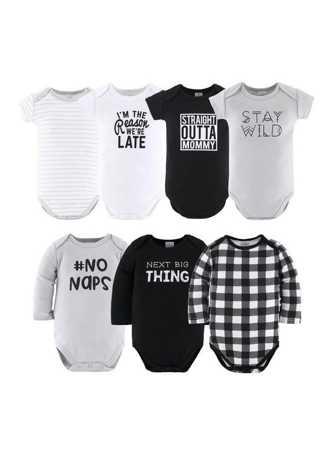 The Peanut Shell طقم هدايا بيبي ليت من بي نات شيل للفتيات - طقم هدايا مكون من 23 قطعة للمولودات الجدد، ملابس وضروريات المواليد - ملابس للفتيات من 0-3 أشهر - أسود وأبيض - Image 3