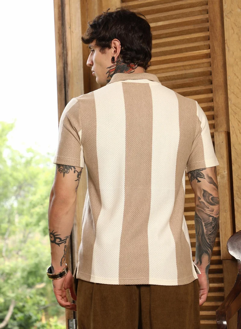 Campus Sutra Men's Tan Brown & Cream White Awning-Tactile Polo T-Shirt For Casual Wear | Polo Neck | Short Regular Sleeves | Half-Button Closure | T-Shirt Crafted With Comfort Fit For Everyday Wear