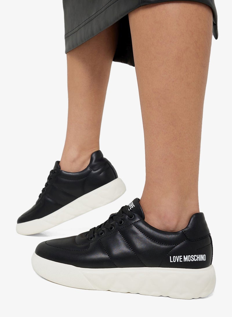 لوف موسكينو سنيكرز برباط منخفض - Image 5