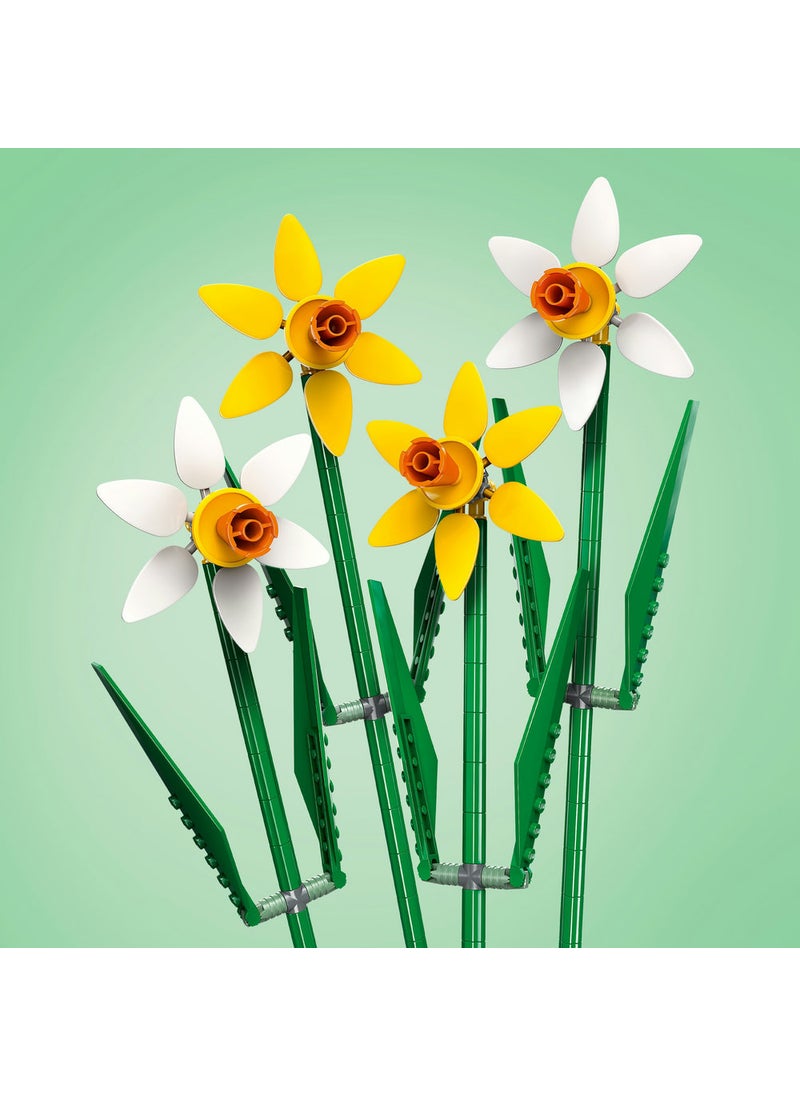 LEGO Daffodils Celebration Gift 40747 (216) Pieces  - Image 4