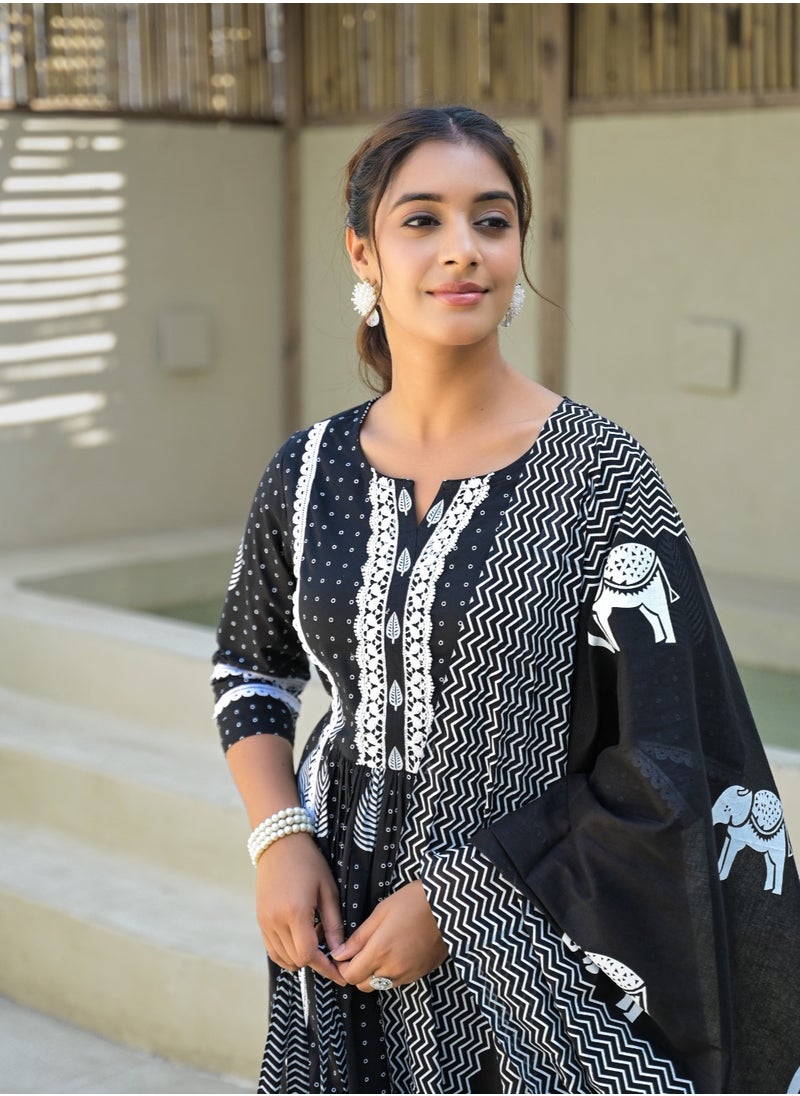 PRIYA’S PANACHE Pure Cotton Black Kurta Pant Dupatta Set with Bag | Indian Ethnic Wear for Women | Traditional Salwar Kameez Kurti Set | Ready-to-Wear Outfit  - Image 3