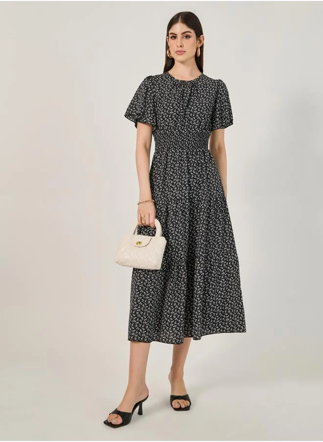 ستايلي All-Over Print Short Sleeves Tiered Midi Dress