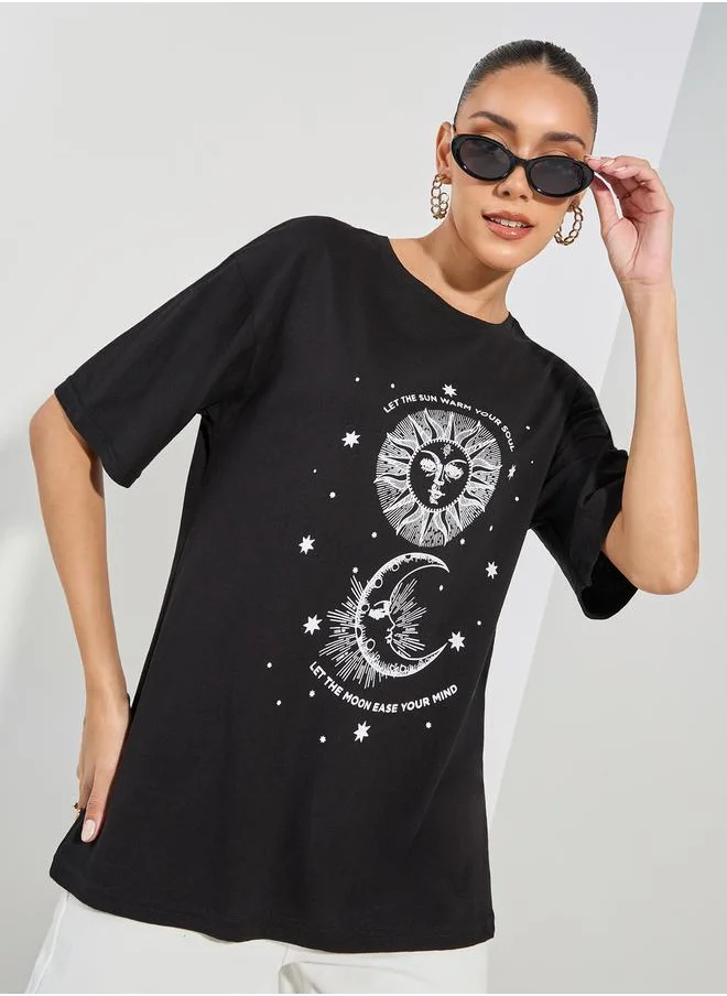 Styli Oversized Sun and Moon Graphic Print T-Shirt