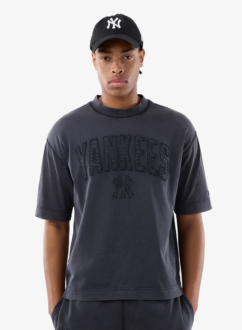 NEW ERA New York Yankees Mlb Washed Boxy T-Shirt - Image 1