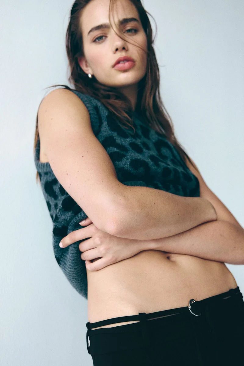 H&M Belted tailored trousers