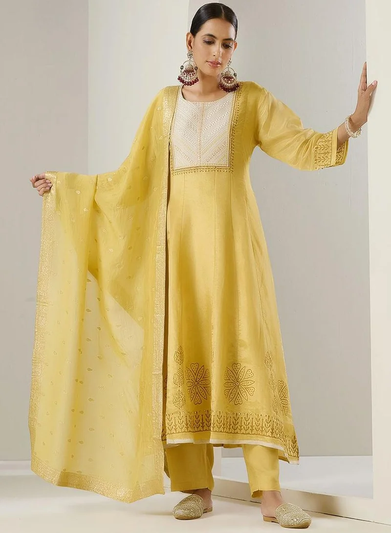 ISHIN Women's Yellow Shimmer Printed Tunic Full Length Casual Regular Fit Kurta Set