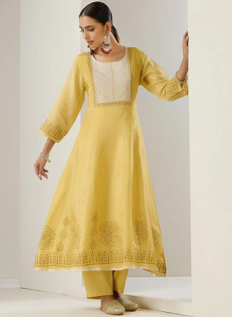 ISHIN Women's Yellow Shimmer Printed Tunic Full Length Casual Regular Fit Kurta Set