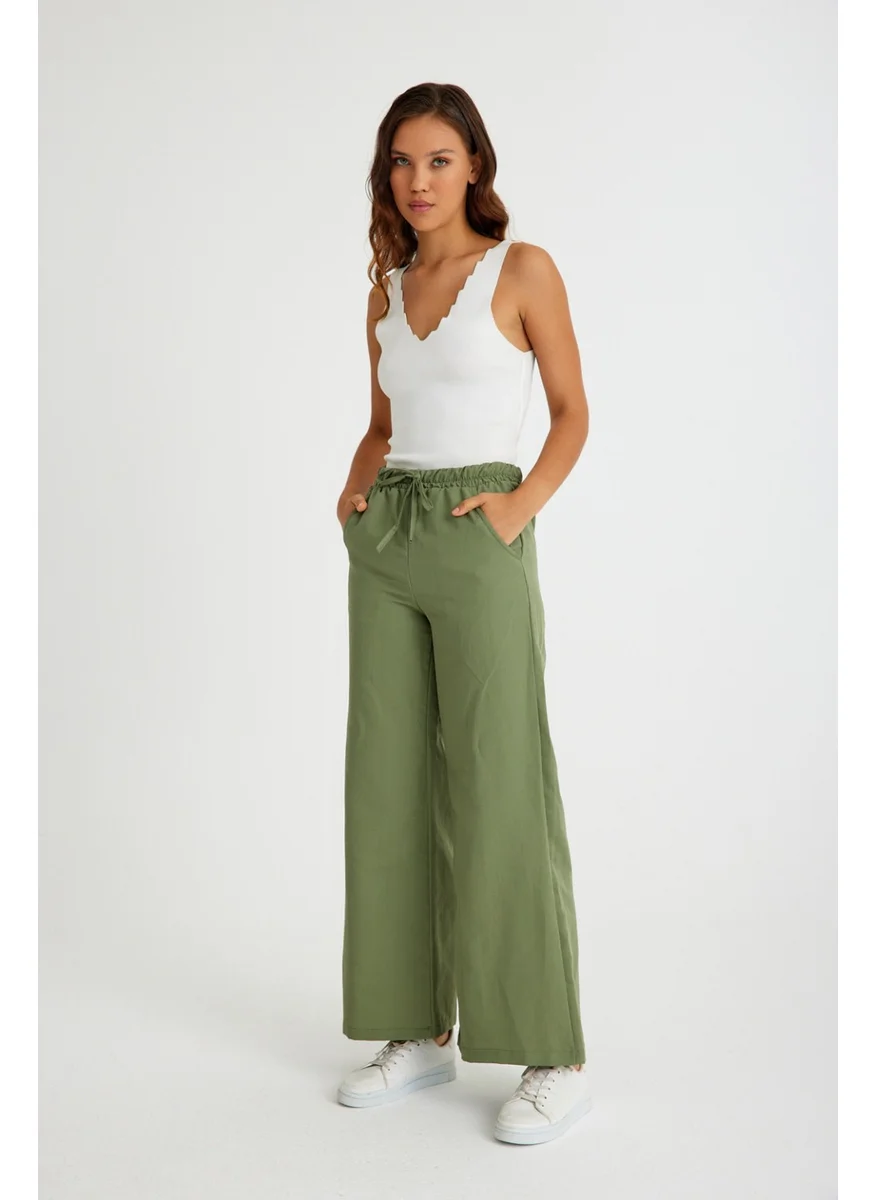 Barbora Linen Casual Trousers with Elastic Waistband and Lace-Up LN12HAKI2