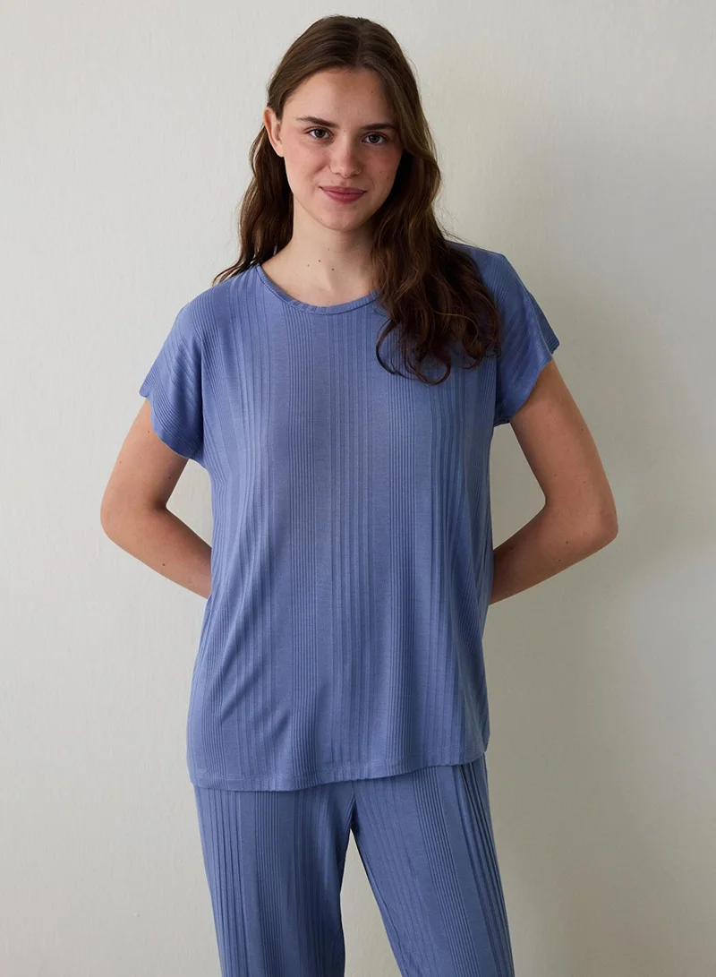 بنتي طقم بيجامة هايلى قصير الأكمام بياقة دائرية باللون النيلي