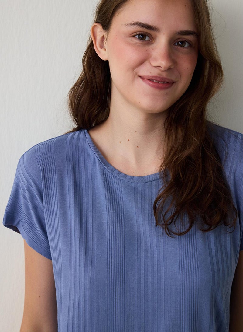 بنتي طقم بيجامة هايلى قصير الأكمام بياقة دائرية باللون النيلي - Image 3