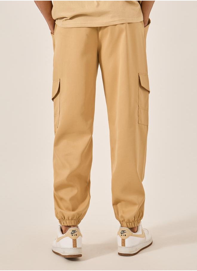 Styli Mid Rise Slim Fit Cargo Pants with Drawstring  - Image 4