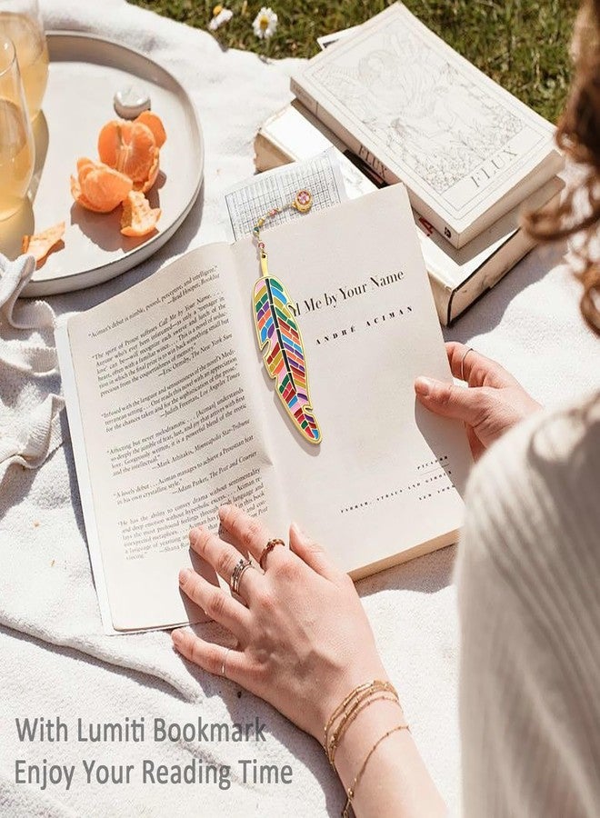 فاصل كتب معدني على شكل ريشة من لوميتي، متعدد الألوان، إكسسوارات كتب لطيفة، هدايا للنساء، المعلمات، القارئات، ومحبات الكتب، لعيد الميلاد، عيد الأم، عيد الحب (ذهبي) - Image 4
