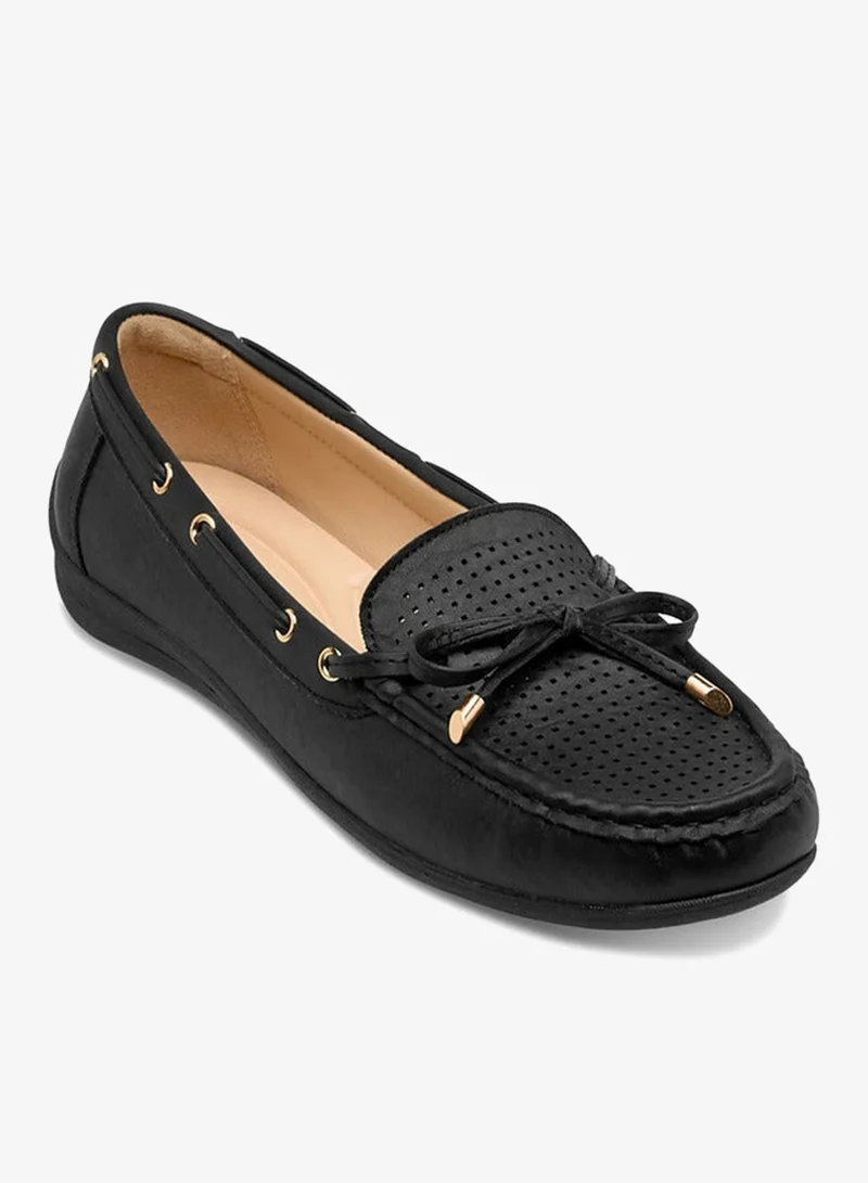 Le Confort Women Perforated Bow Detail Moccasins