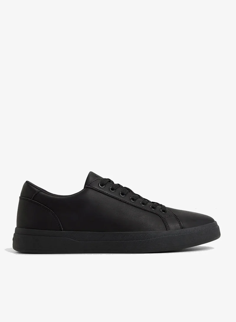 SCOTTIEE Textured Low-Top Sneakers