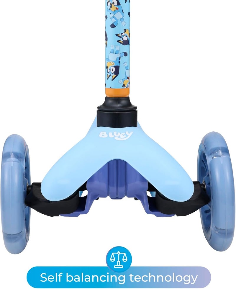 VOYAGER Self Balancing Kick Scooter with Light Up Wheels, Extra Wide Deck, 3 Wheel Platform, Foot Activated Brake, 75 lbs Limit, Kids & Toddlers Girls or Boys, for Ages 3 and Up - Image 5