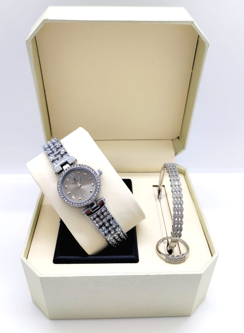 XII Women's watch set consisting of a watch, bracelet and ring