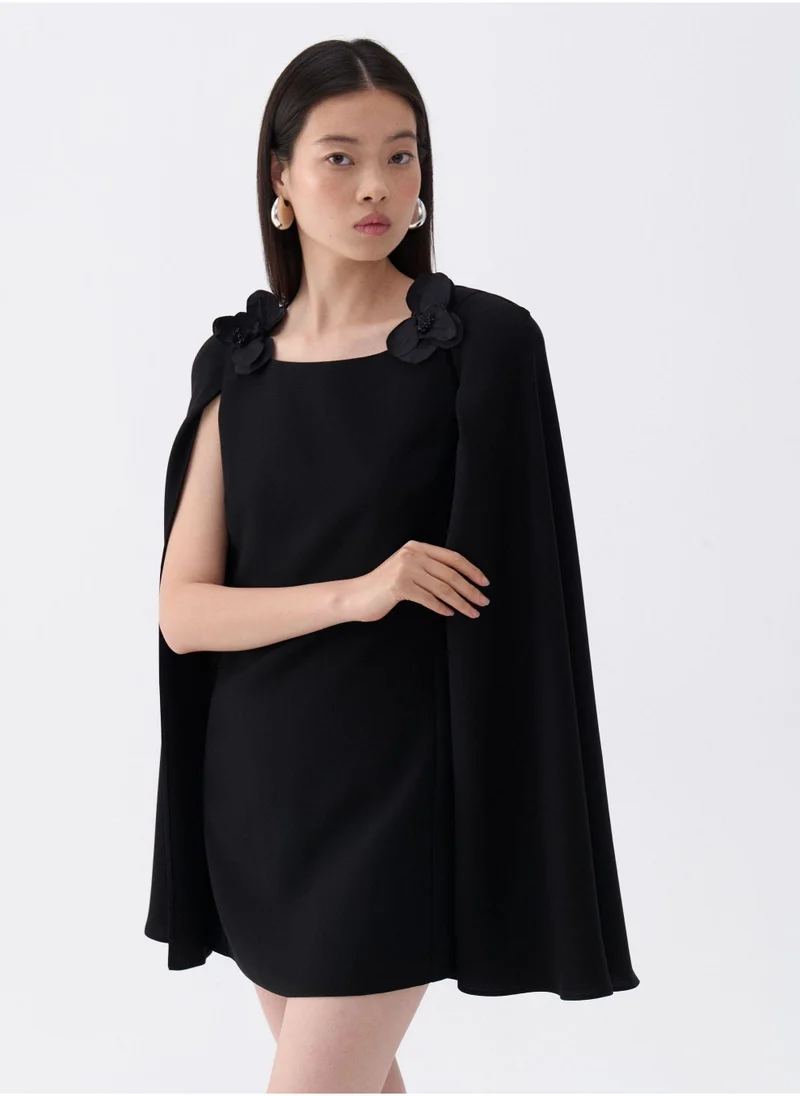 نوكتورن Floral Capelet Dress