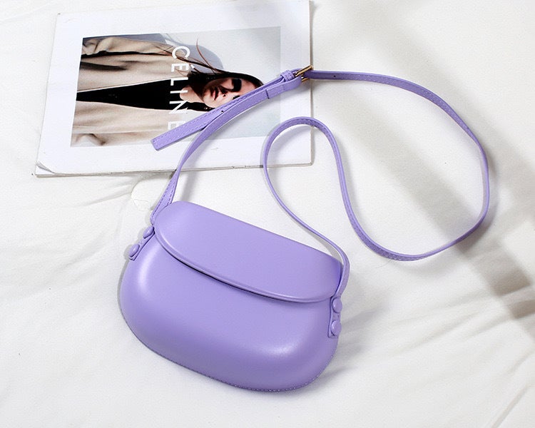 2024 Korean Style Retro Ins Red Saddle Bag Crossbody Small Bag Women'S All-Match Simple Mobile Phone Bag - Image 1