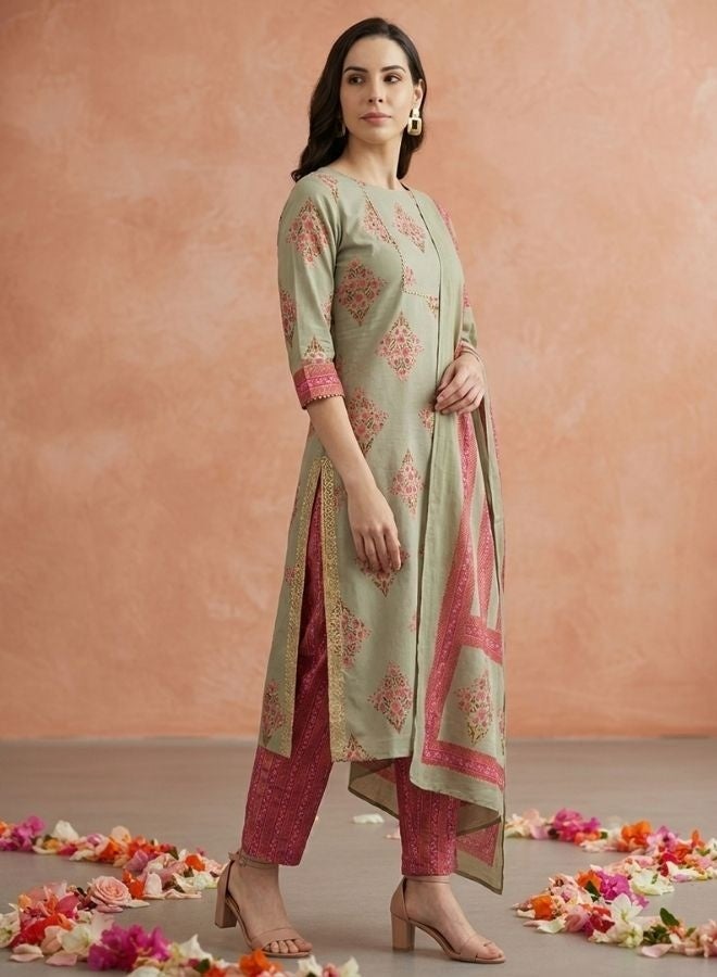 Yuris Women Green  Pink Printed Kurta with Palazzos  Dupatta - Image 4