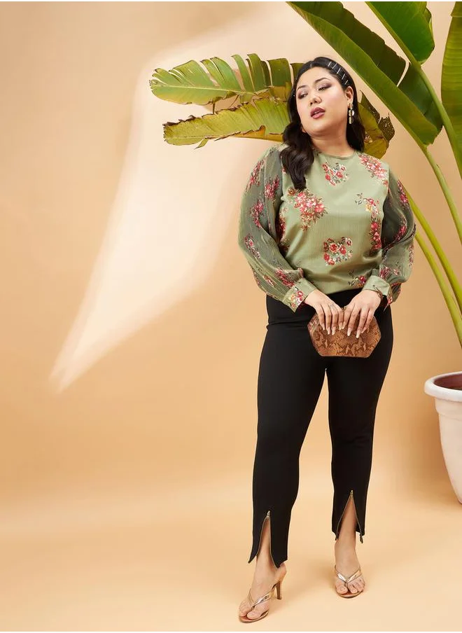 SASSAFRAS Plus Floral Print Top with Plisse Sleeve by Styli
