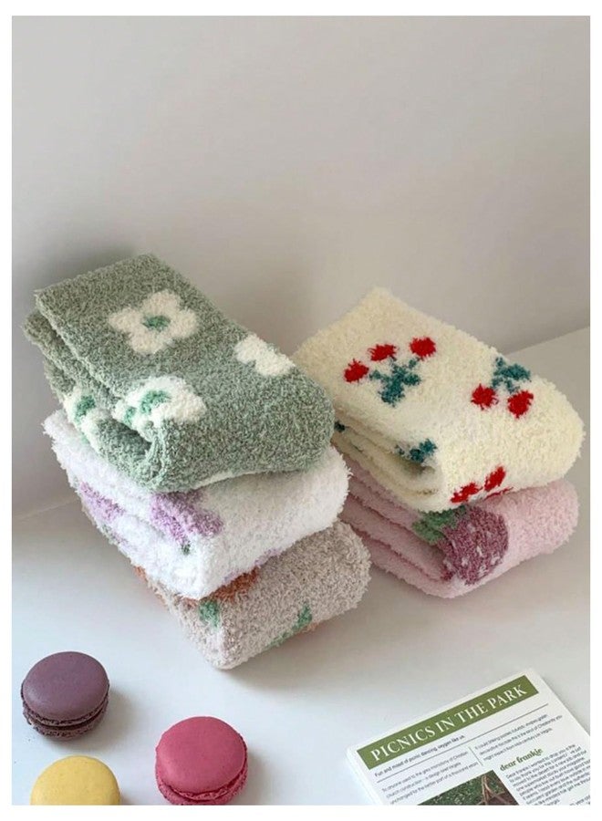 WDIRARA جوارب نسائية من WDIRARA، 5 أزواج، جوارب شتوية دافئة وناعمة بنقشة الكرز، جوارب منزلية مريحة للنوم، متعددة الألوان، مقاس واحد - Image 2