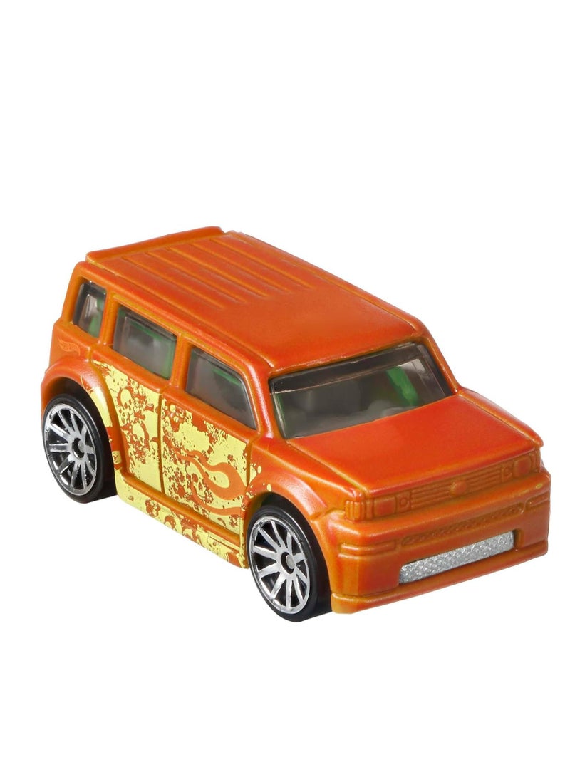 هوت ويلز سيارة لعبة متغيرة الألوان بمقياس 1:64، اغمر السيارة في الماء البارد أو الدافئ جدًا لتغيير ألوانها، قطعة واحدة (قد تختلف التصاميم) - Image 4