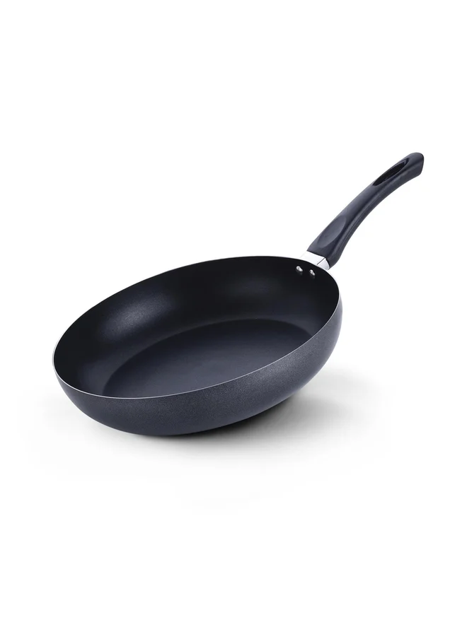 رويال فورد مقلاة غير لاصقة  سم بجسم ألومنيوم قوي بالضغط