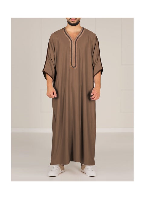Side Pocket of Men's Robe with Sleeve Rope Embroidery and National Style