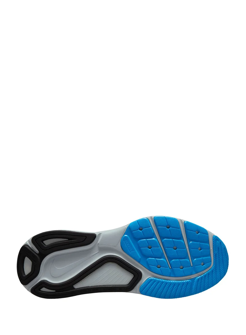 Nike Structure 26