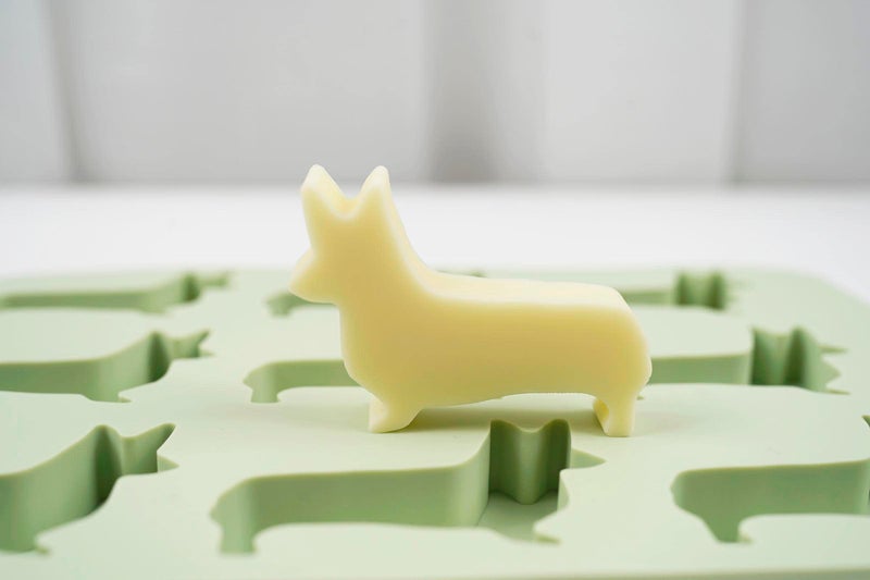 LYWUU Welsh Corgi Dog Silicone Ice Cube Tray and Treat Mold, Corgi Gifts for Corgi Lovers, Birthday Gifts Mother's Day Father's Day Christmas Day Gifts for Men Women Dog lovers - Image 3