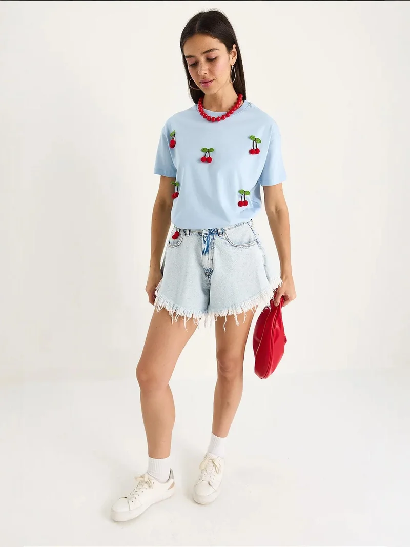 Bianco Lucci LUCCI Patterned Crew Neck T-Shirt with Accessories Detail