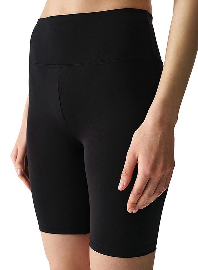 Penti Women's Easy-Care Sports New Smooth Feel Biker Shorts - Black - Image 1