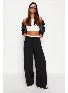 Black Wide Leg Boxer Trousers with Belt Detail TWOAW24PL00360