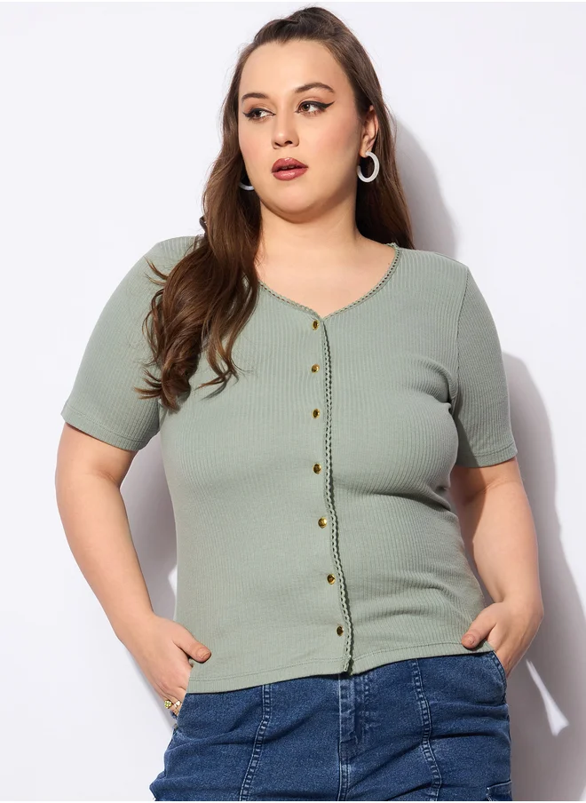 ساسافراس Plus Size V-Neck Buttoned Short Sleeve Top