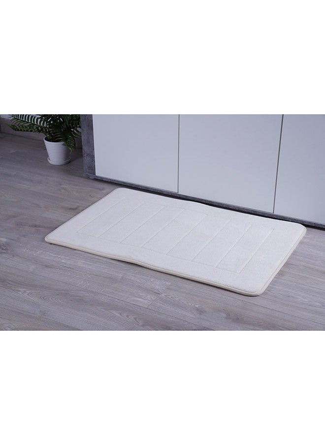 Luxe Velvet Memory Foam Bathmat 60x90cm-cream - pzsku/ZAEABF5EC85DE3CD5720DZ/45/_/1669020295/0fed3b54-d45e-4a5a-8503-d4d221188742