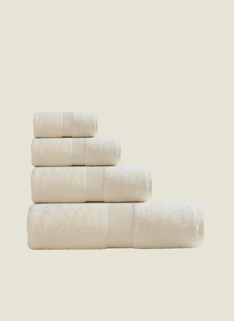 يسكن Dwell Egyptian Premium Cotton Towels 700 GSM - 90x165 cm