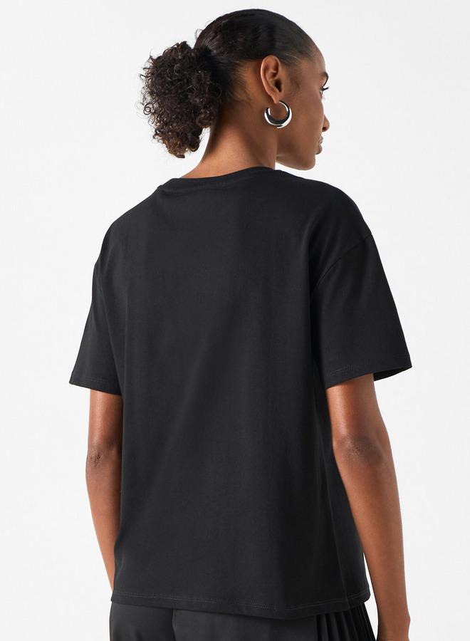 تواكستريمز تيشيرت بياقة ضيقة وأكمام قصيرة وتزيينات من تو إكستريمز - Image 3