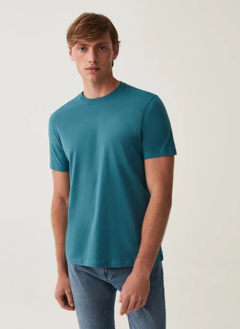 او في اس Two-pack T-shirts with round neck