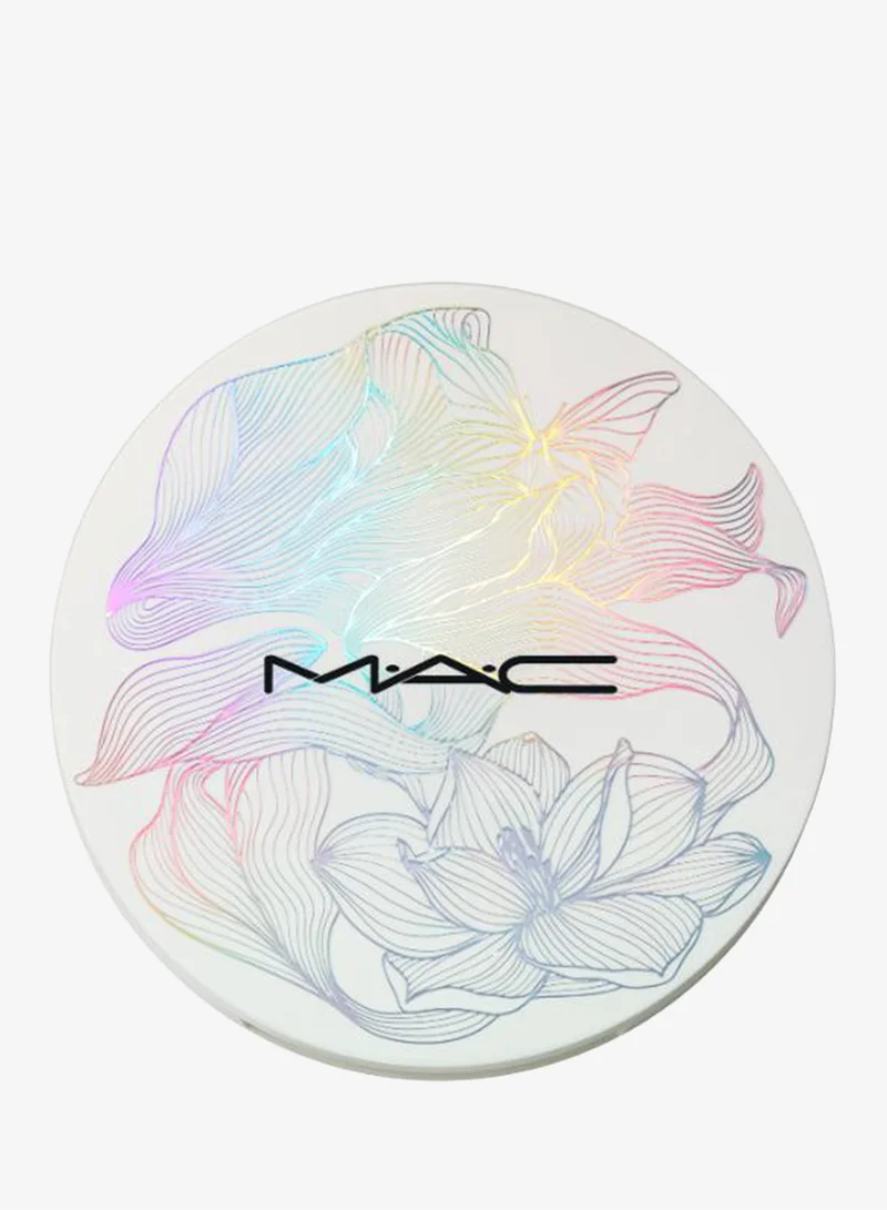 ماك كوزمتيكس باليت الوجه والعينين ميتا مورفوسيس  مجموعة ميتا مورفوسيس