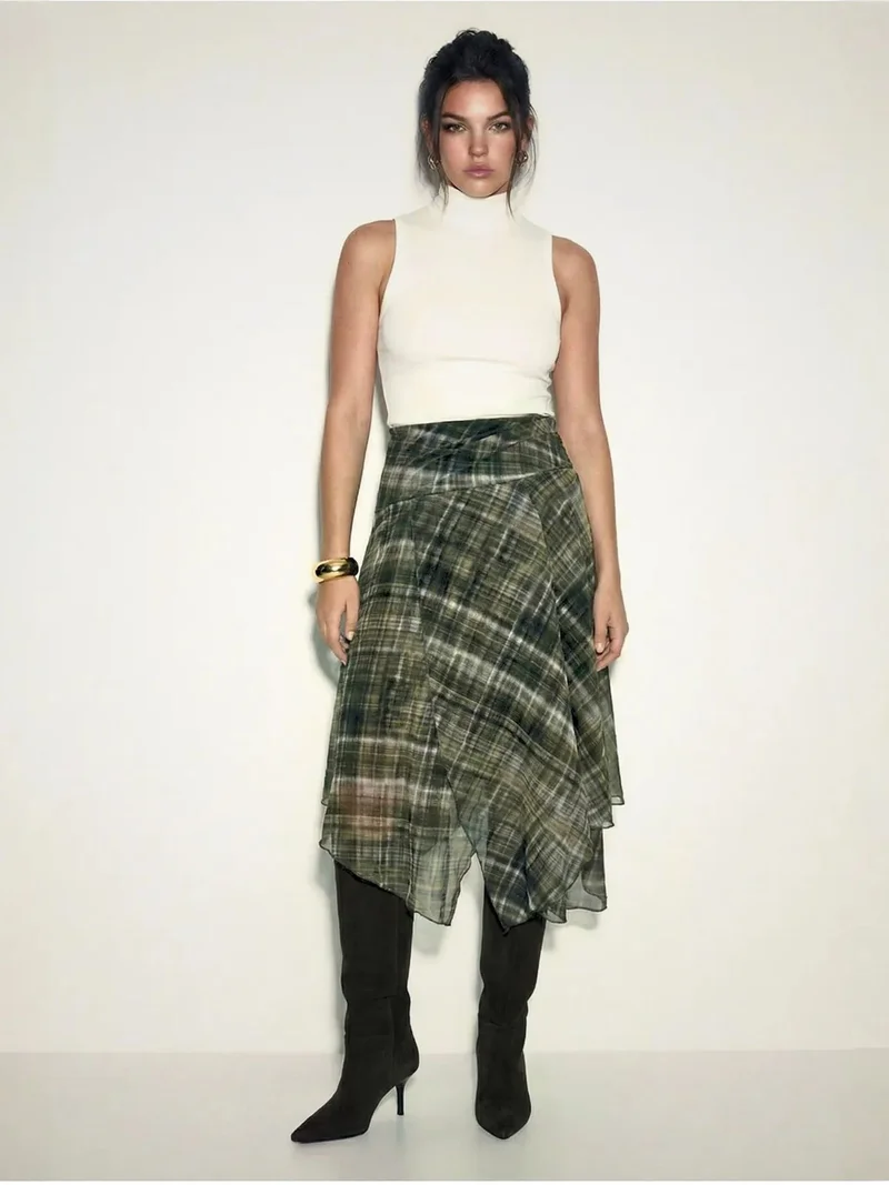 بيانكو لوتشي LUCCI High Waist Midi Skirt with Slit in Plaid