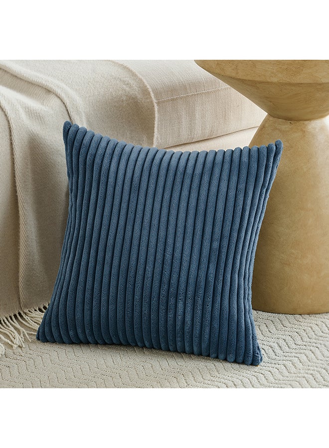 Fancy Homi مجموعة من 2 أغطية وسائد زخرفية محايدة للكنبة، السرير والأريكة، ناعمة ورقيقة بنمط قطن مضلع، تصميم جمالي وحديث - 45x45 سم - أزرق باهت - Image 2