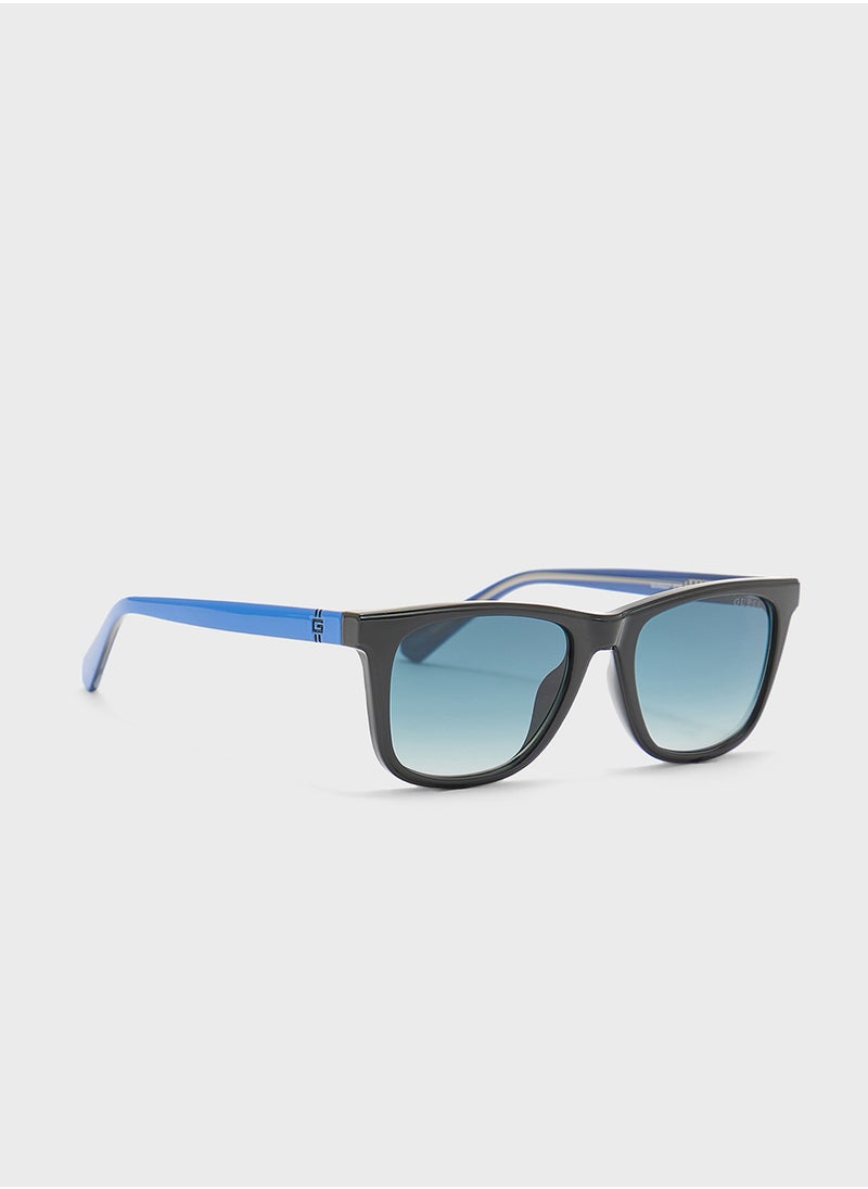 GUESS Gu0022701W47 Wayfarers Sunglasses  - Image 1