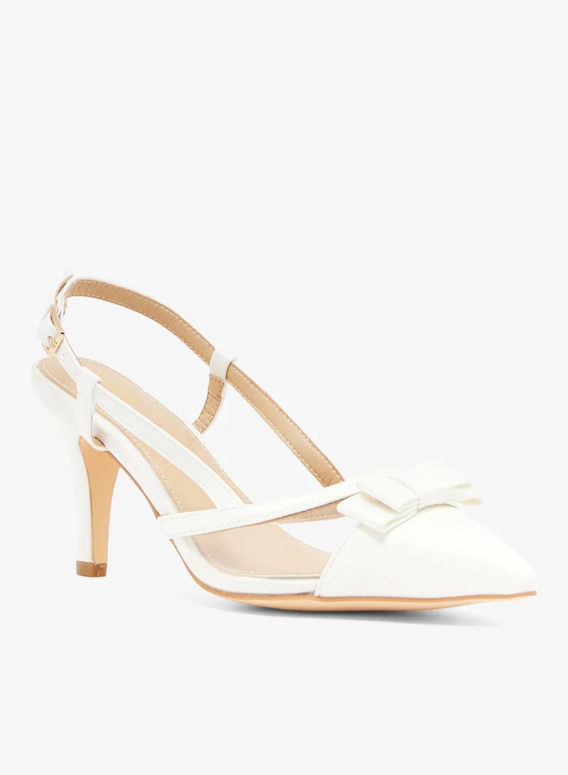 ايلا صندل ساتان أبيض شبكي بكعب مدبب وزخرفة فيونكة جينيفر تشاماندي