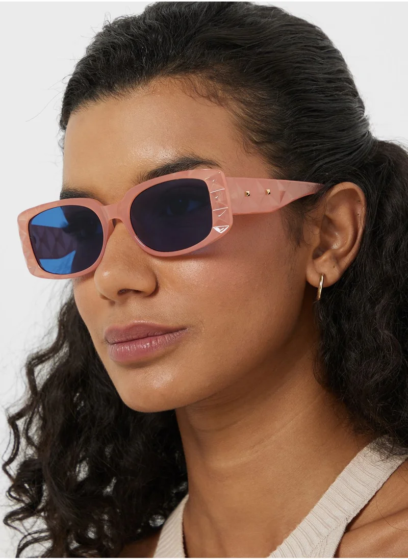 ايلا Textured Arm Rectangular Sunglasses