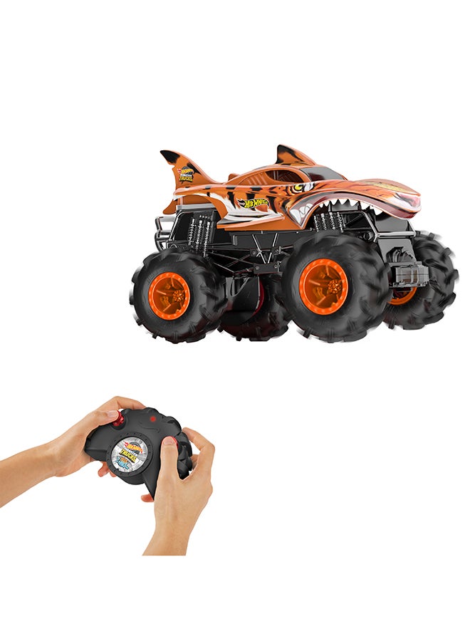 Hot Wheels Monster Trucks
1:24 Tiger  SharkTM RC Vehicle - Image 2